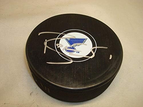 Брайън Елиът подписа хокей шайба Сейнт Луис Блус с автограф 1А - за Миене на НХЛ с автограф
